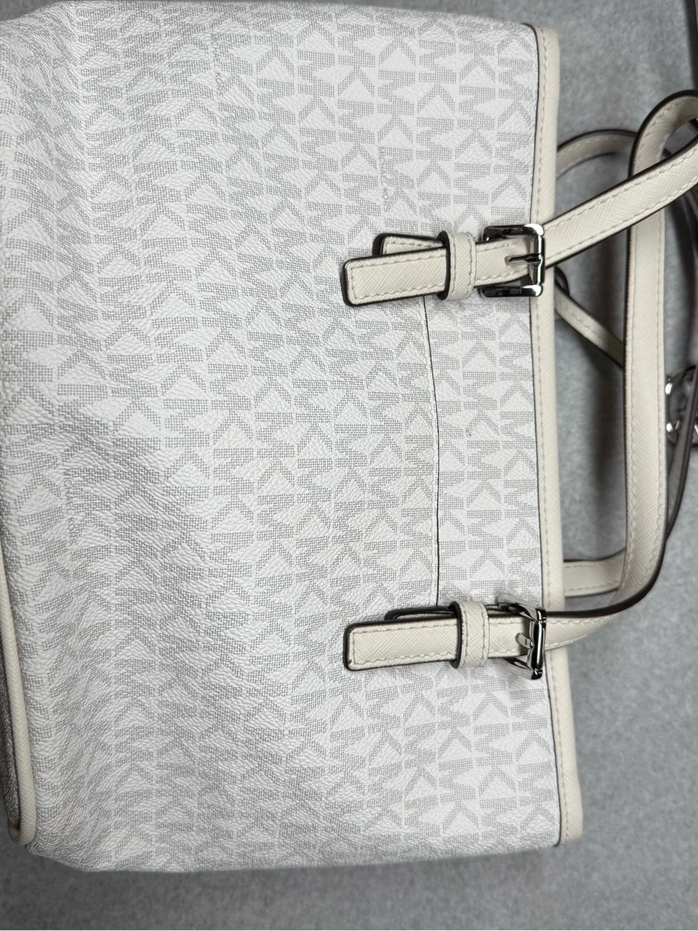 Michael Kors White MK Signature Tote with Removable Strap and Wristlet